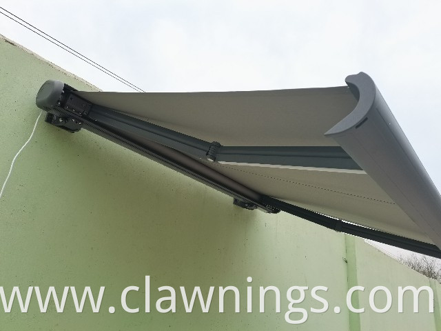 Motorized Full Cassette Retractable Awning